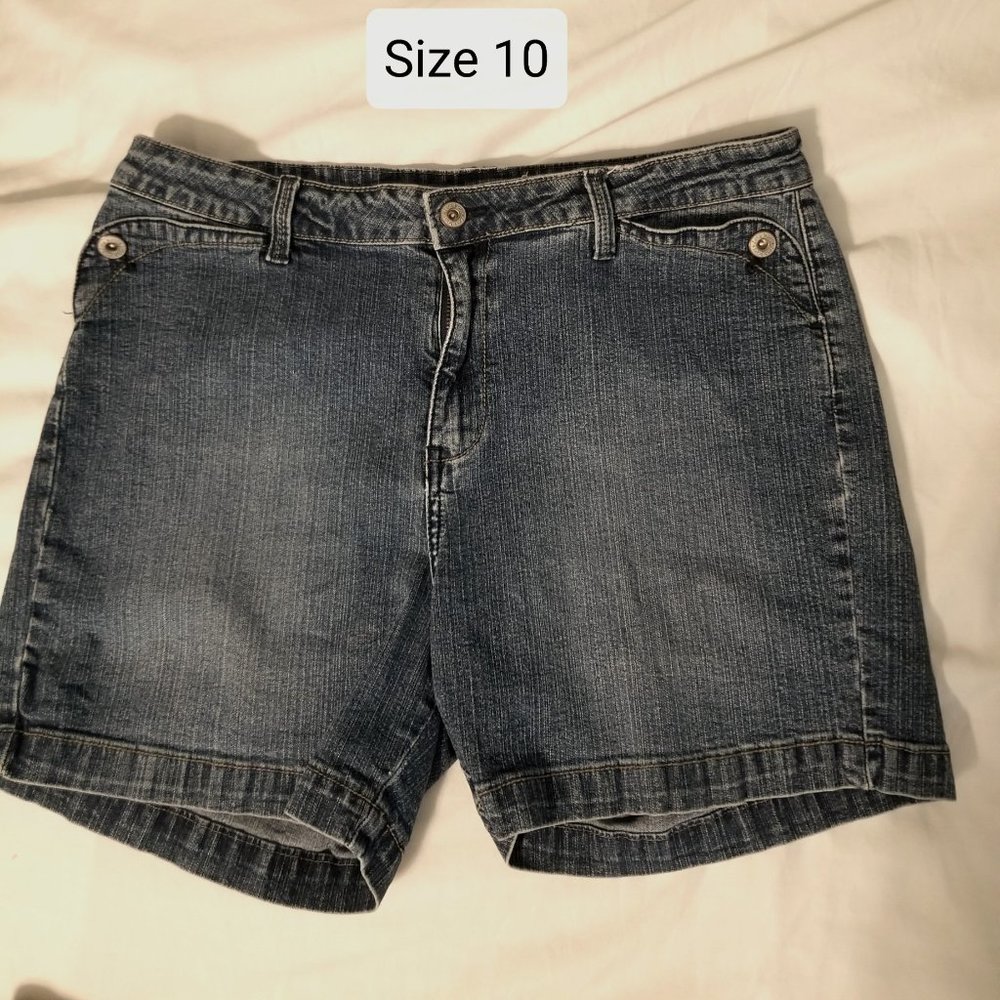 Jean shorts, size 10, dark blue denim